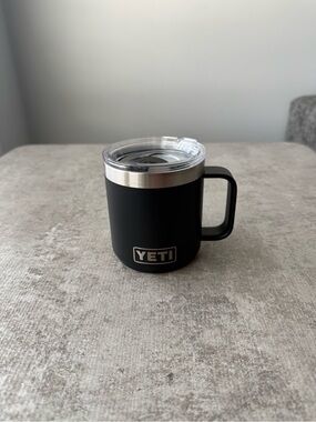 Yeti Black Insulated Mug with Clear Lid and Handle